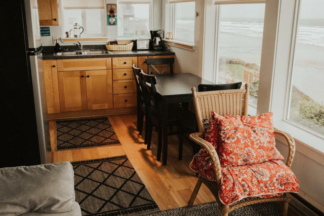 Nye Beach Cottages Tour de Tour de Newport Extérieur photo